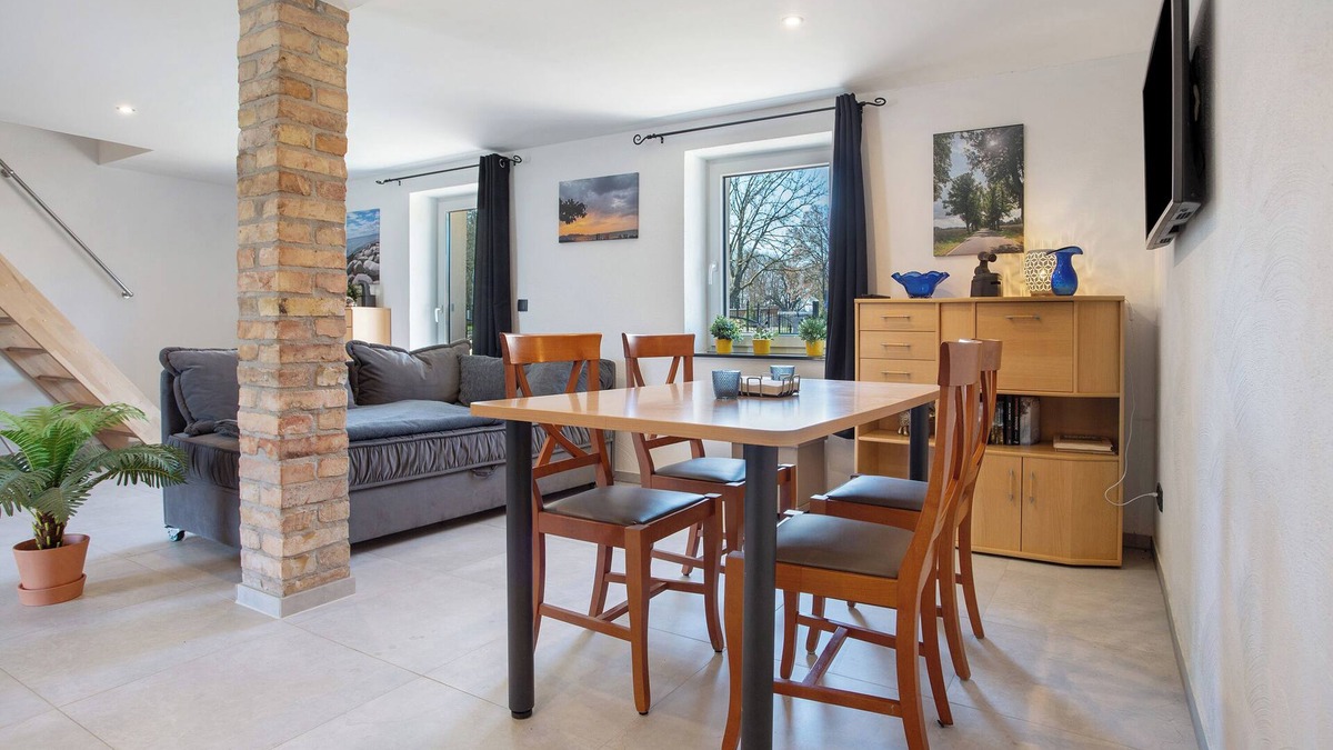 Schmatzin Apartment | Apartment '3' with Private Terrace, Private Garden and Wi-Fi