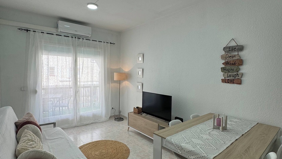 Empuriabrava Apartment | Apartment 300m from the beach
