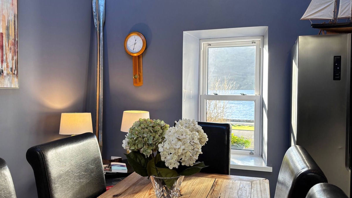 Kylemore Cottage | Apartment 375 - Kylemore - sleeps 6 guests in 3 bedrooms