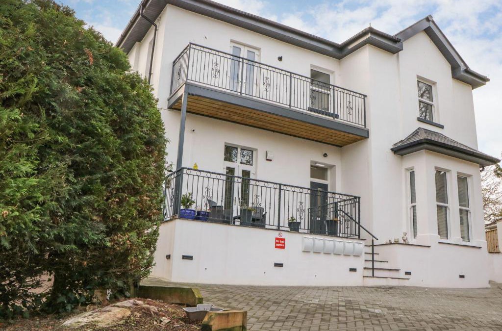Roundham Apartment | Apartment 4 10 Somers Court