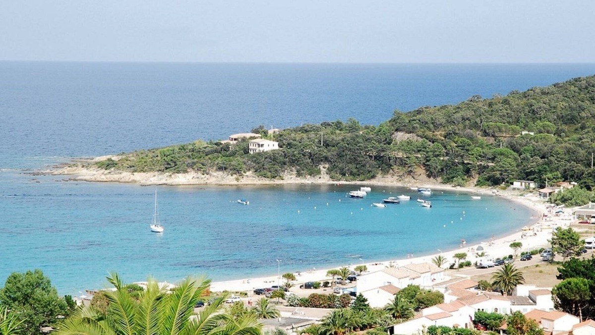 Favone Apartment | Apartment 4 pers, 1st floor, no sea view, direct access to the beach