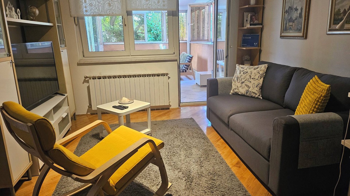 Zagreb Apartment | Apartment 40 a cosy 1-bedroom apartment in fantastic Zagreb with WiFi, AC