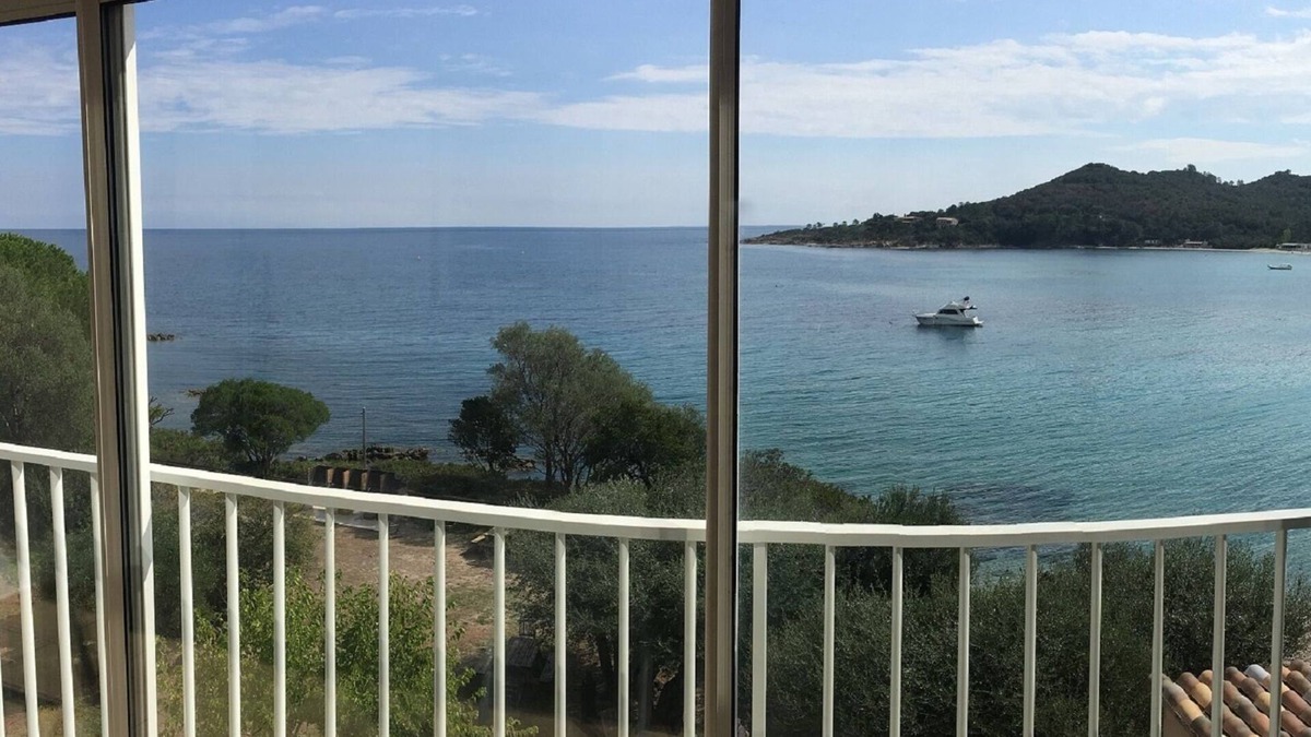 Favone Apartment | Apartment 5 people 2nd floor, superb sea view, direct access to the beach