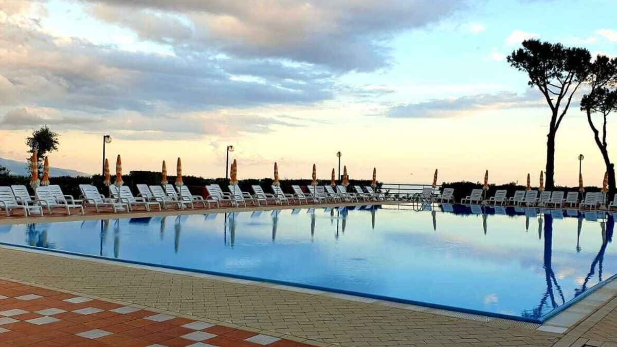 Maratea Apartment | APARTMENT 5 PLACES IN RESORT COMPLETE WITH EVERYTHING
