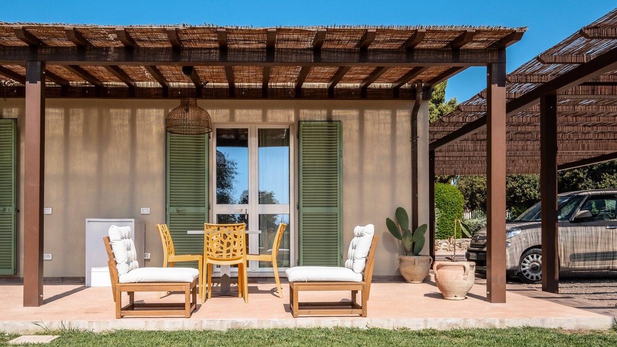 Borgo Carige Apartment | Apartment '5' with Shared Pool, Wi-Fi and Air Conditioning