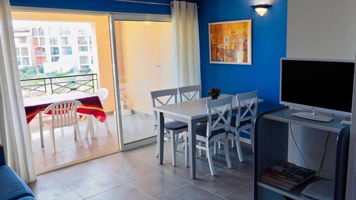 Port Cogolin Apartment | Apartment 50 m from the beach.