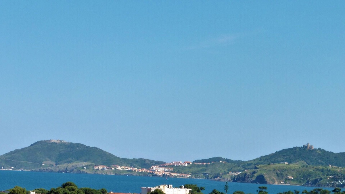 Argeles Plage Apartment | APARTMENT 54 M² WI-FI SEA VIEW AND PLAIN OF ROUSSILLON