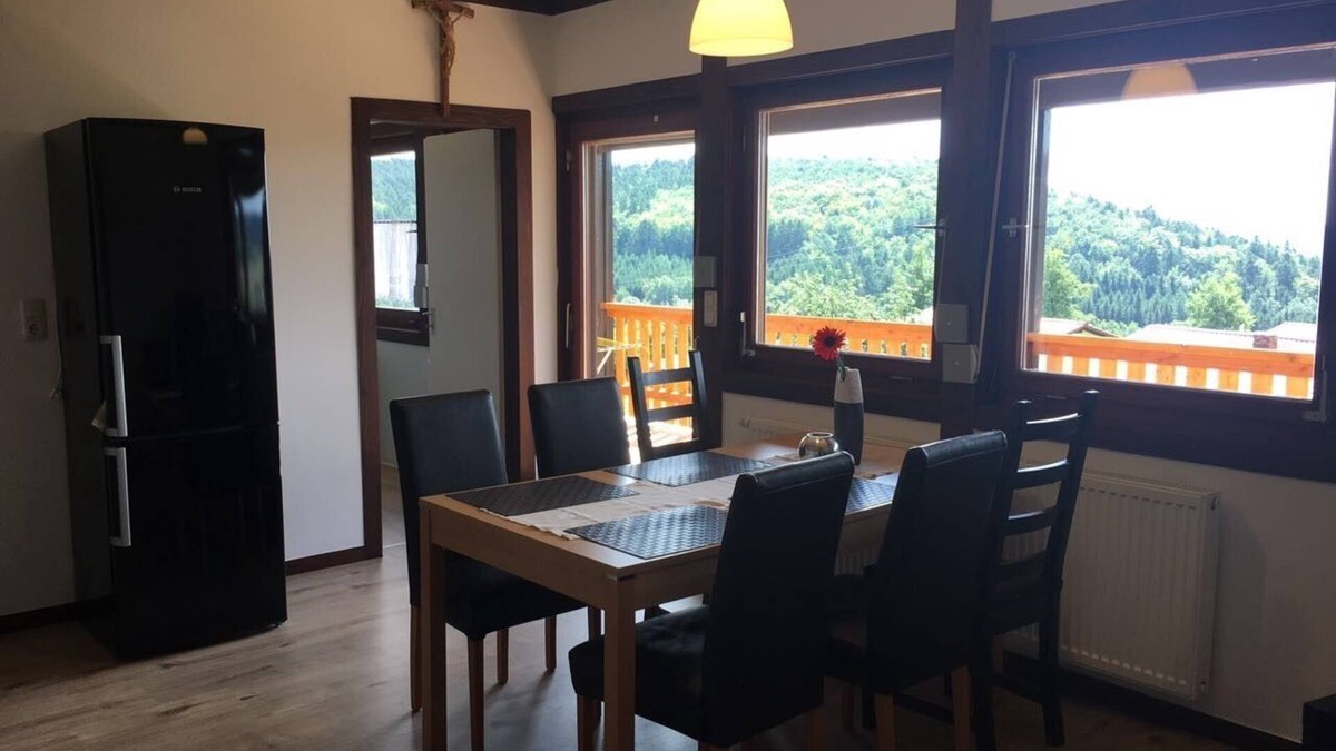 Fladungen Apartment | Apartment (55sqm) for 4 people with balcony and conservatory