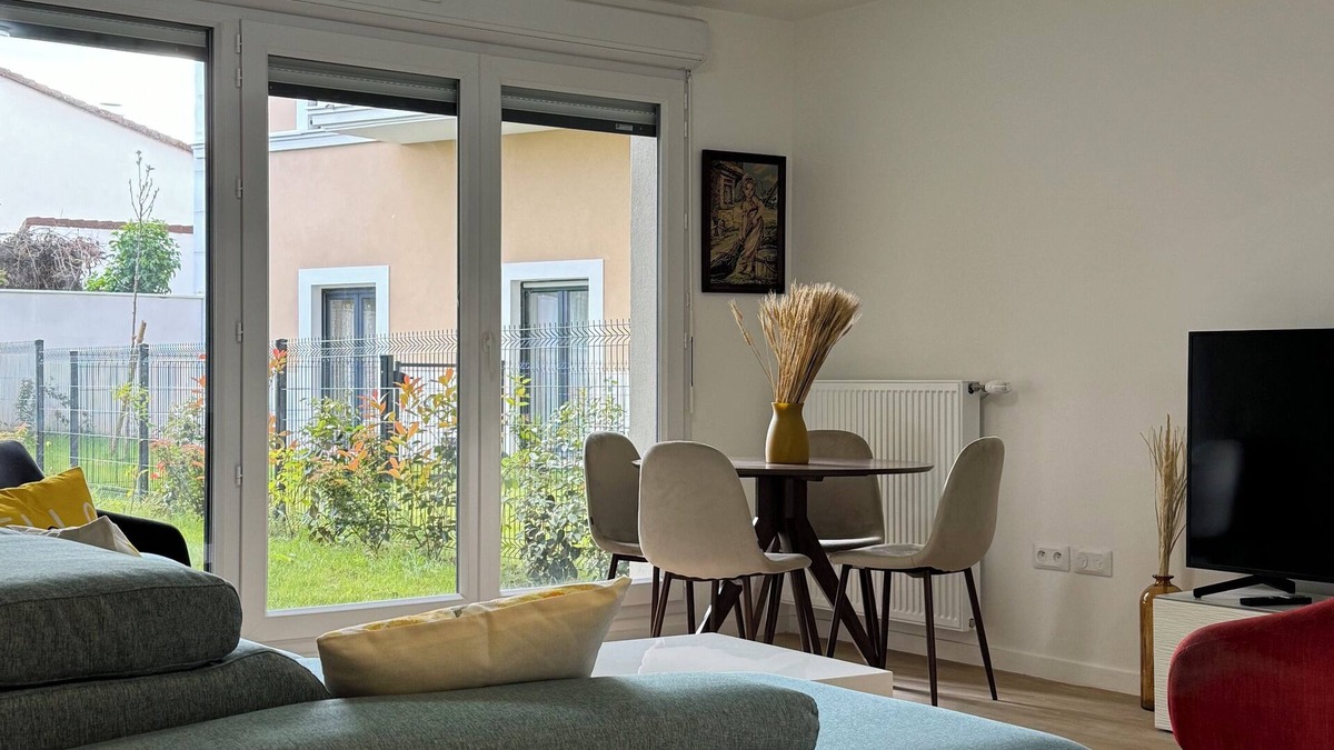 Le Blanc-Mesnil Apartment | Apartment 6 people - 15 min Paris