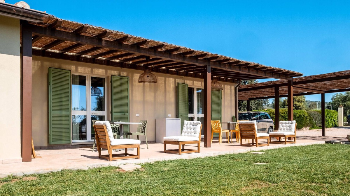 Capalbio Apartment | Apartment '6' with Shared Pool, Wi-Fi and Air Conditioning