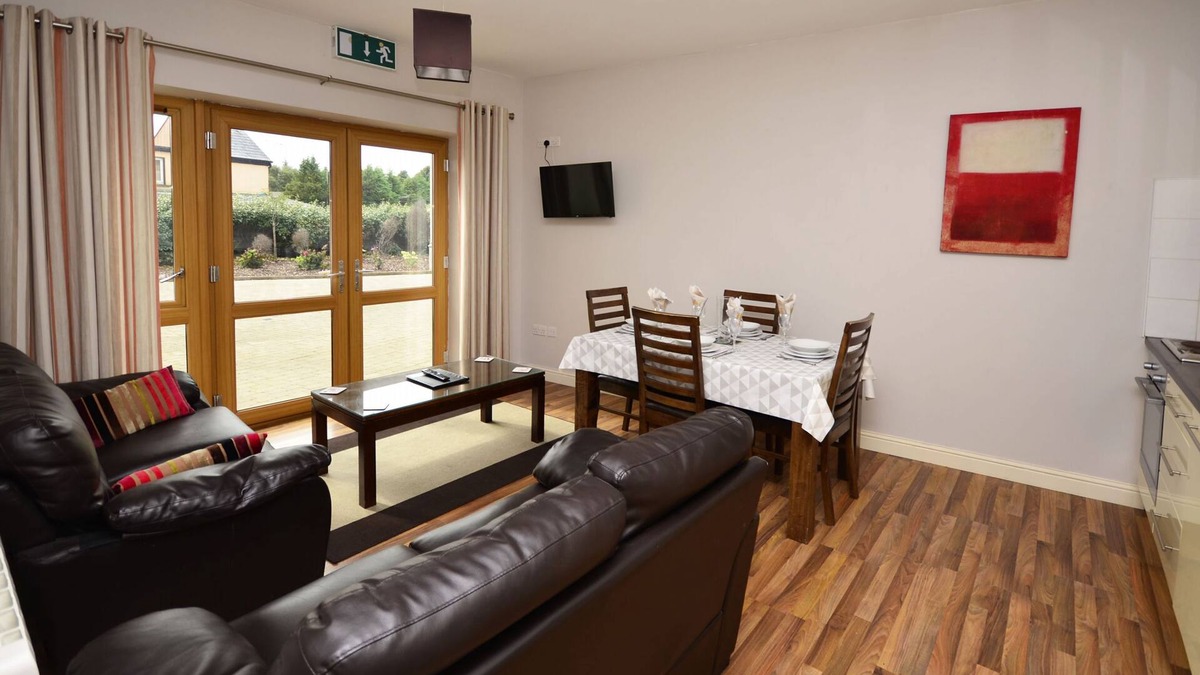 Letterfrack Cottage | Apartment 701 - Letterfrack - sleeps 4 guests in 3 bedrooms