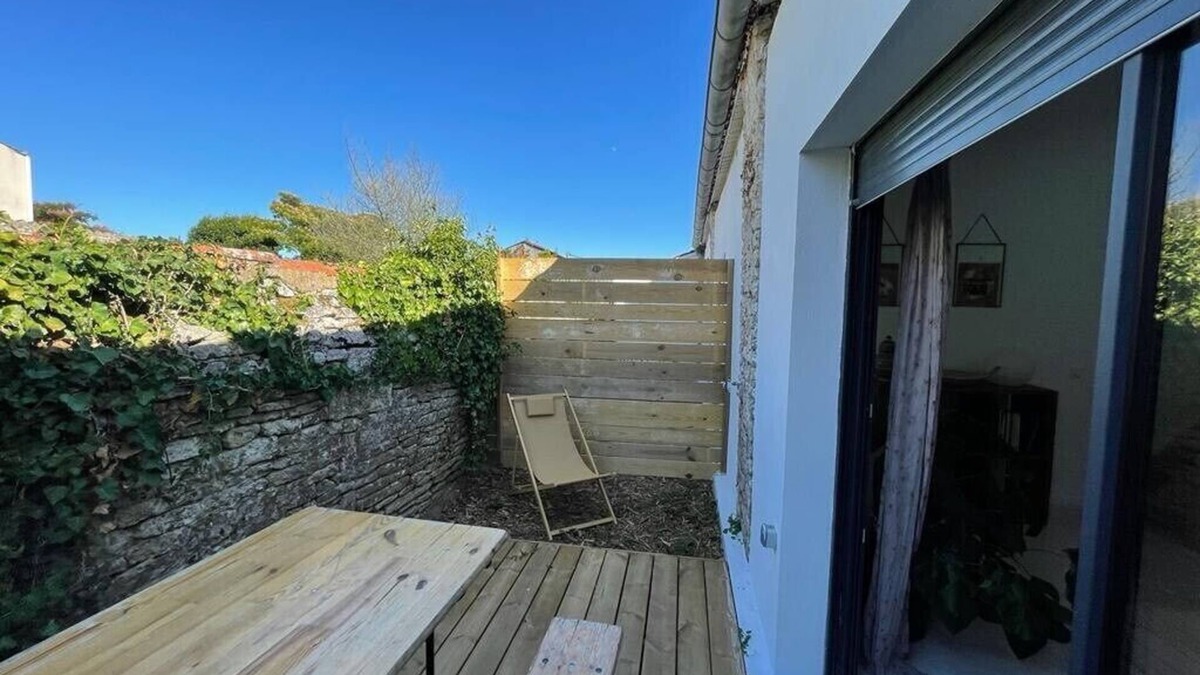 Dolus-d'Oleron Apartment | Apartment 85m2 renovated, bright, terrace. In the heart of Dolus.