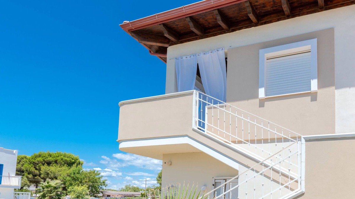 Marina di Pulsano Apartment | Apartment 'A Casa Di Palma - 2' with Wi-Fi and Air Conditioning