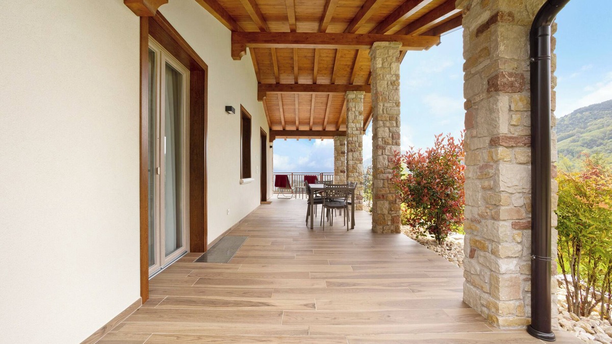 Tremosine Apartment | Apartment 'Agriturismo Hegemone Romantico' with Mountain View, Private Terrace and Wi-Fi