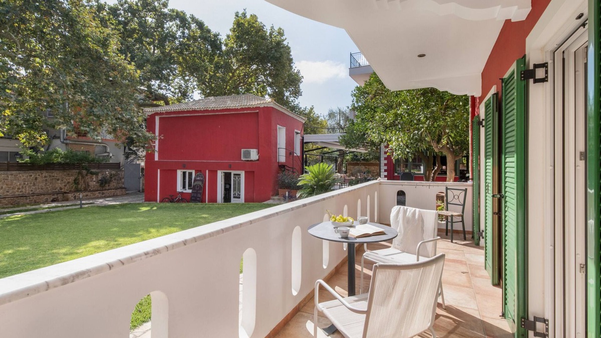 Anthousa Apartment | Apartment 'A Standard Two-Bedroom' with Shared Terrace, Wi-Fi and Air Conditioning