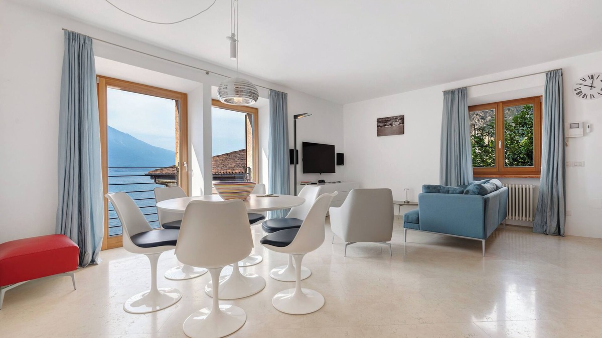 Limone sul Garda Apartment | Apartment 'Agape' with Lake View, Wi-Fi and Air Conditioning