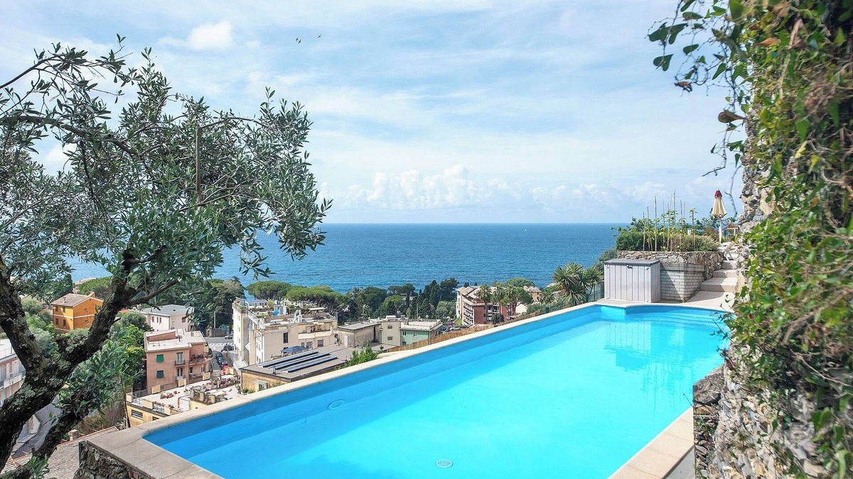 Pieve Ligure Apartment | Apartment 'Agriturismo Le Pale - Giuli 2' with Sea View, Wi-Fi and Air Conditioning
