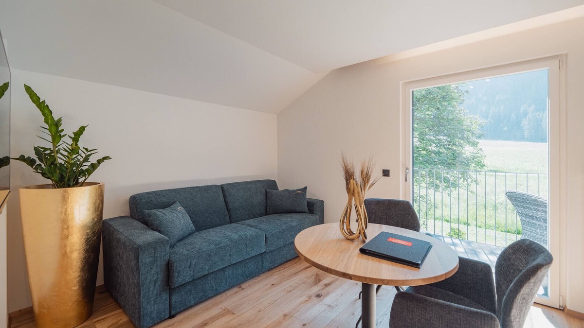 Prateria Apartment | Apartment 'Alpenrose' with Mountain View, Shared Terrace and Wi-Fi