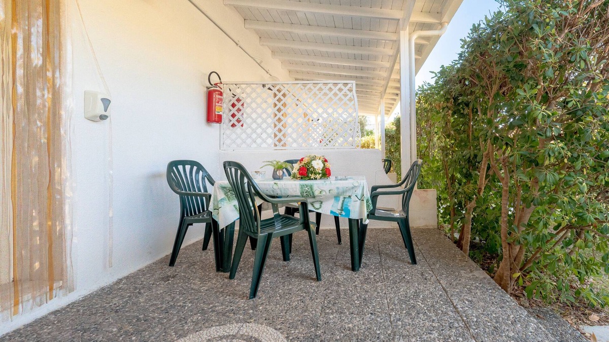 Otranto Apartment | Apartment 'Alimini - 3' with Private Terrace, Wi-Fi and Air Conditioning