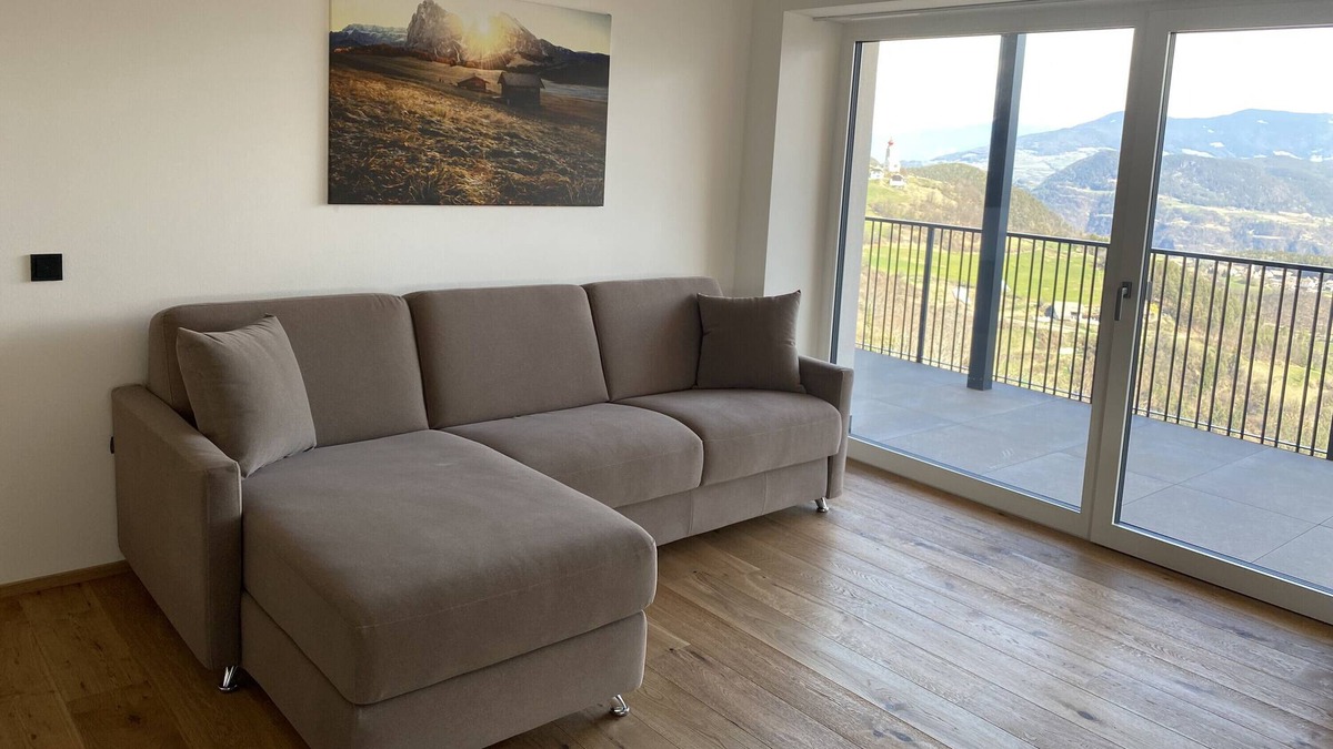 Longomoso Apartment | Apartment "Alpenglow 5" with Mountain View, Private Terrace & Wi-Fi