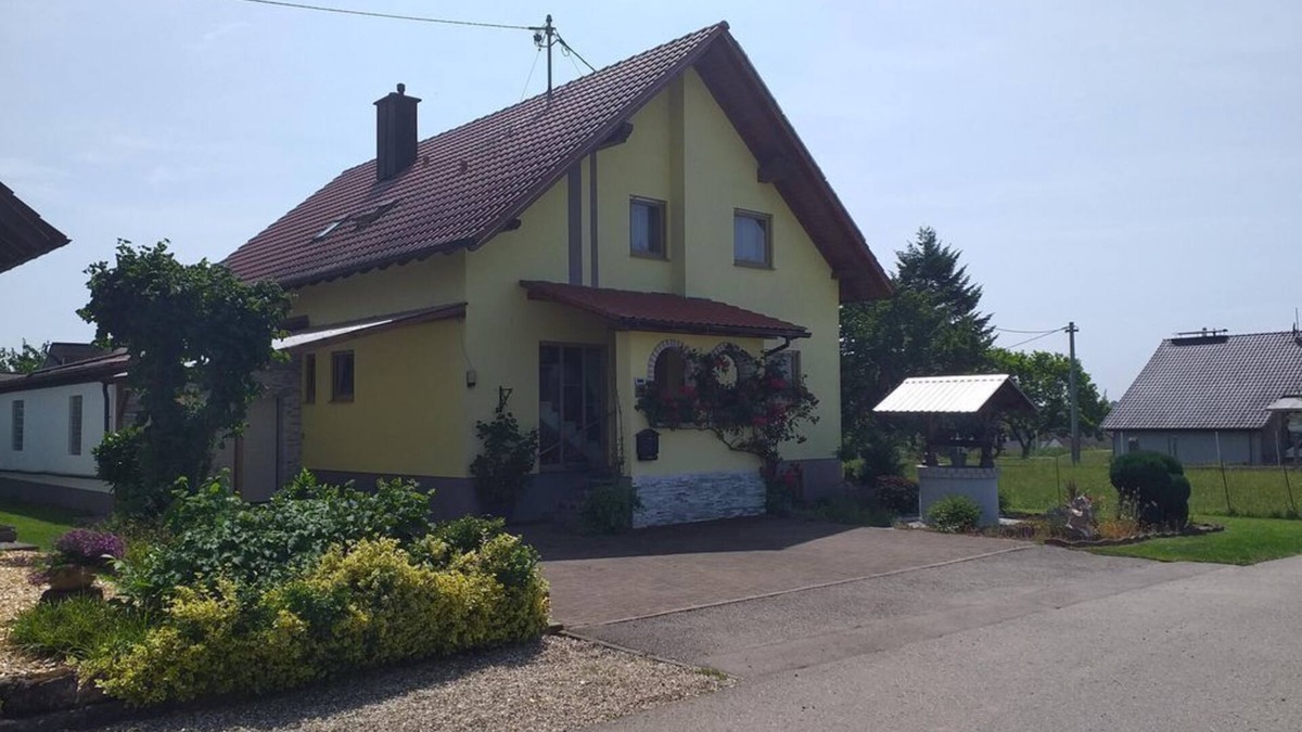 Buchlberg Apartment | Apartment Am Bienwald - 4-bed apartment