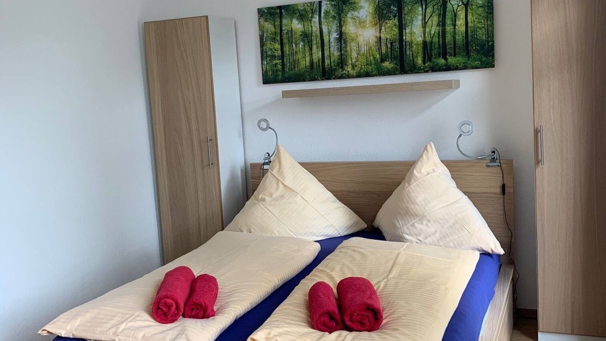 Charlottenburg Apartment | Apartment 'Am Schloss Charlottenburg' with Balcony and Wi-Fi