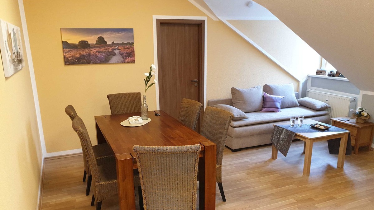 Broda Apartment | Apartment Am Tollensesee - BAUREP GmbH