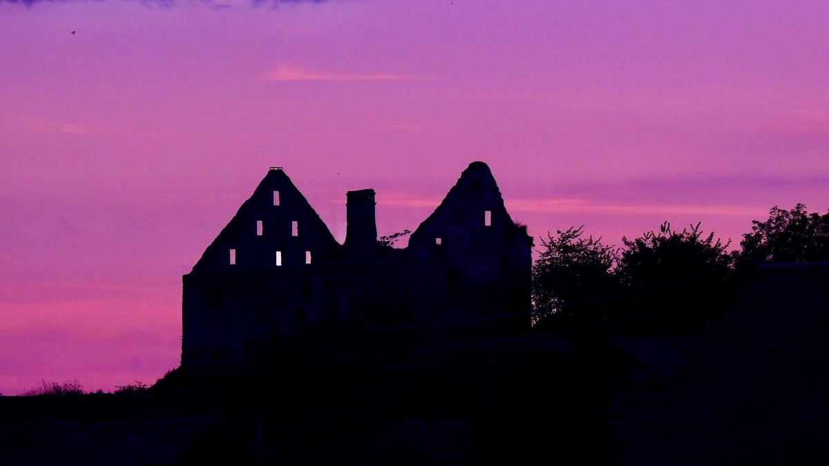 Burkheim Apartment | Apartment 'Am Wii- Weg' with Private Terrace and Wi-Fi