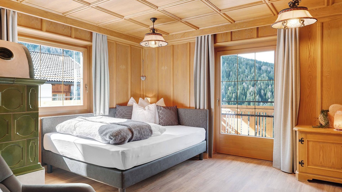 Sarentino Apartment | Apartment 'Anna' with Mountain View, Private Terrace and Wi-Fi