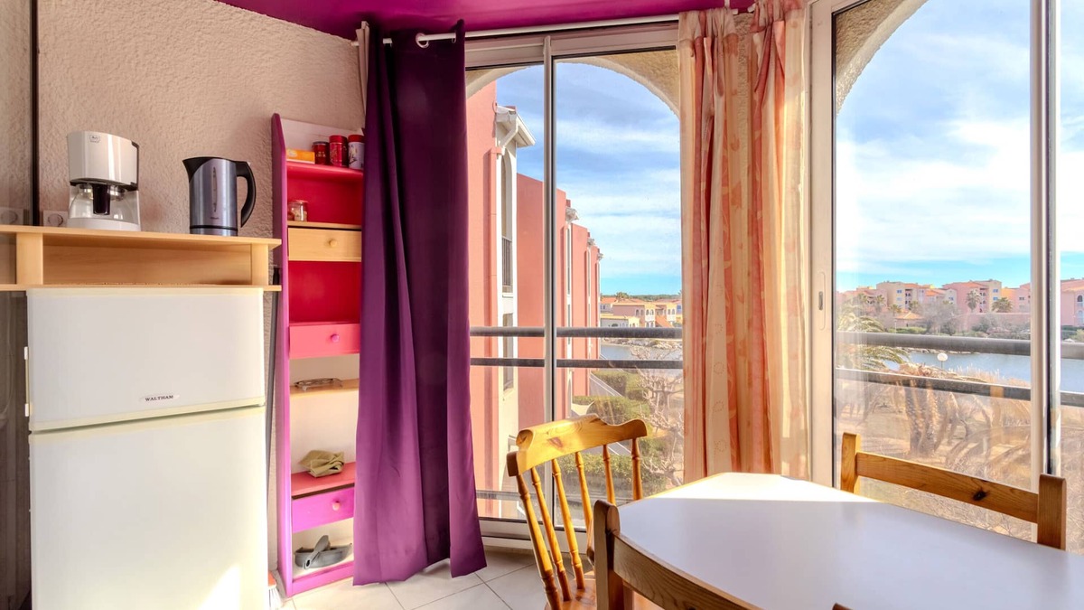 Le Barcares Apartment | Apartment 'Appart T2 30m2 2em Etage' with Lake View, Private Pool and Private Terrace
