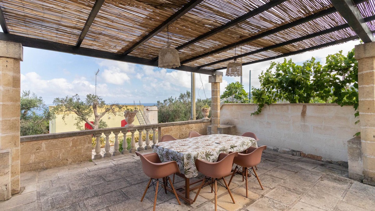 Marina Serra Apartment | Apartment 'Appartamento Rosa' with Sea View, Private Terrace and Wi-Fi