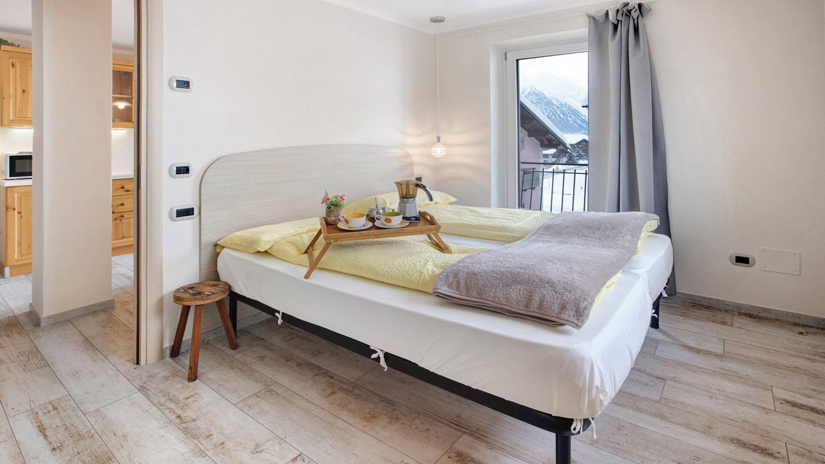 San Rocco Apartment | Apartment 'Appartamento Zefiro' with Mountain View, Balcony and Wi-Fi