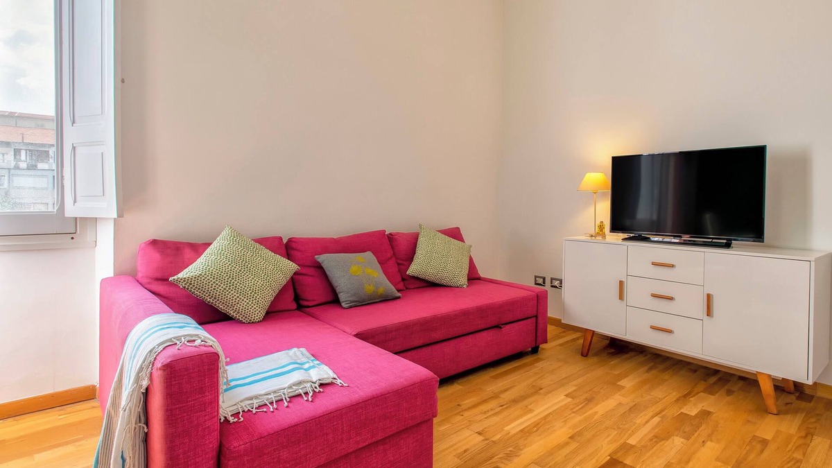 Sassari Apartment | Apartment 'Appartamento Jolanda Centrale' with Wi-Fi and Air Conditioning