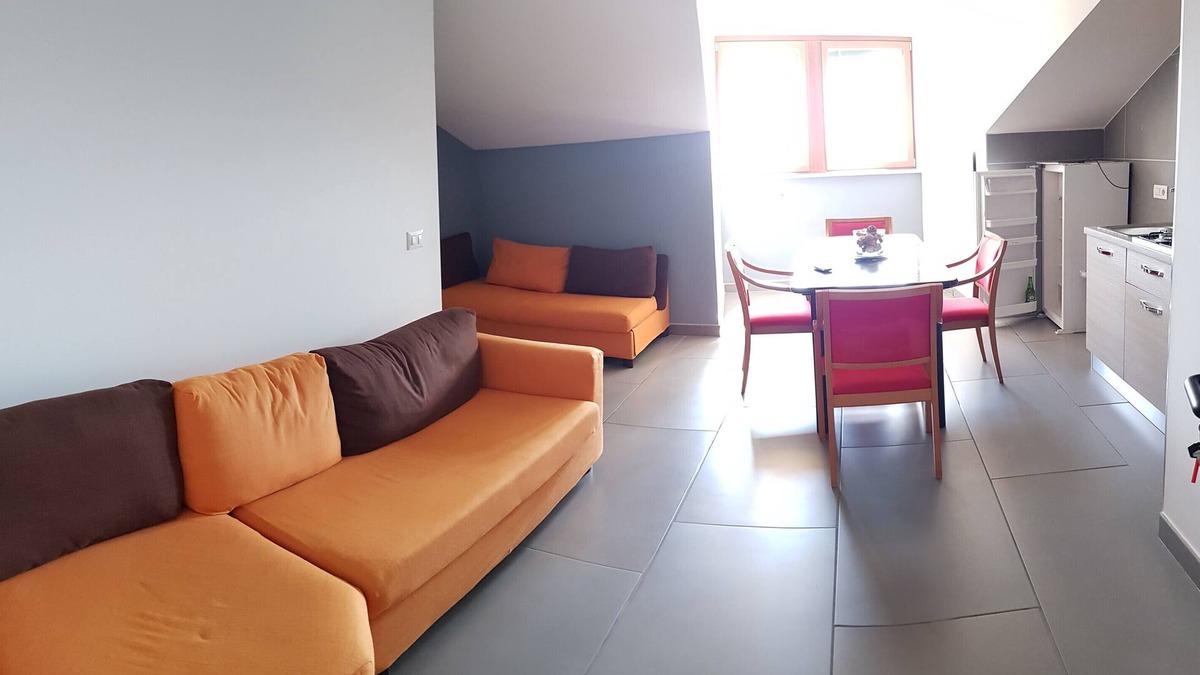 Angri Apartment | Apartment 'Appartamento Parco La Ville' with Mountain View, Balcony and Air Conditioning