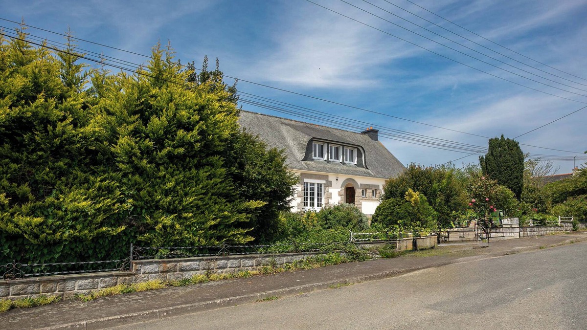 Pabu Apartment | Apartment 'Appartement Centre Bretagne' with Private Garden