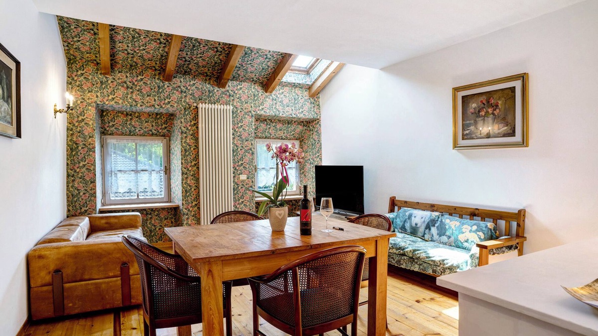 Barco Apartment | Apartment 'Appartmento Cantina Romanese 1' with Mountain View, Private Terrace and Wi-Fi