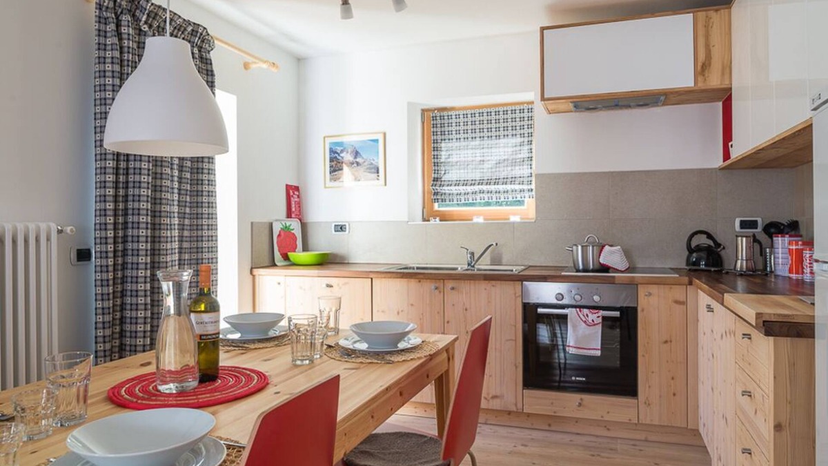 Rocca Pietore Apartment | Apartment at the foot of Marmolada with fantastic views