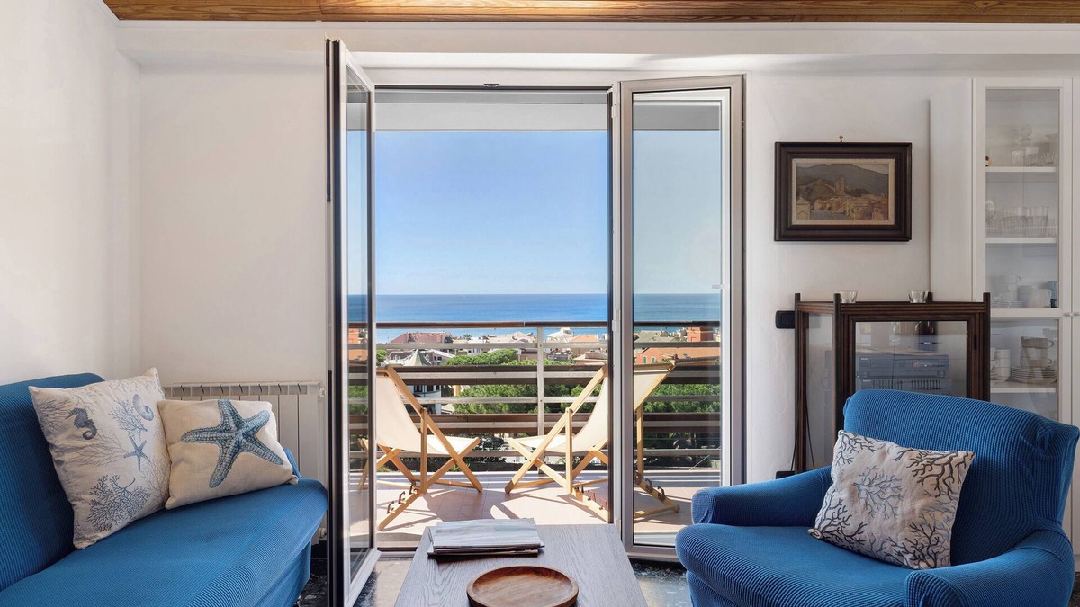 Moneglia Apartment | Apartment 'Attico Con Vista' with Sea View, Balcony and Wi-Fi