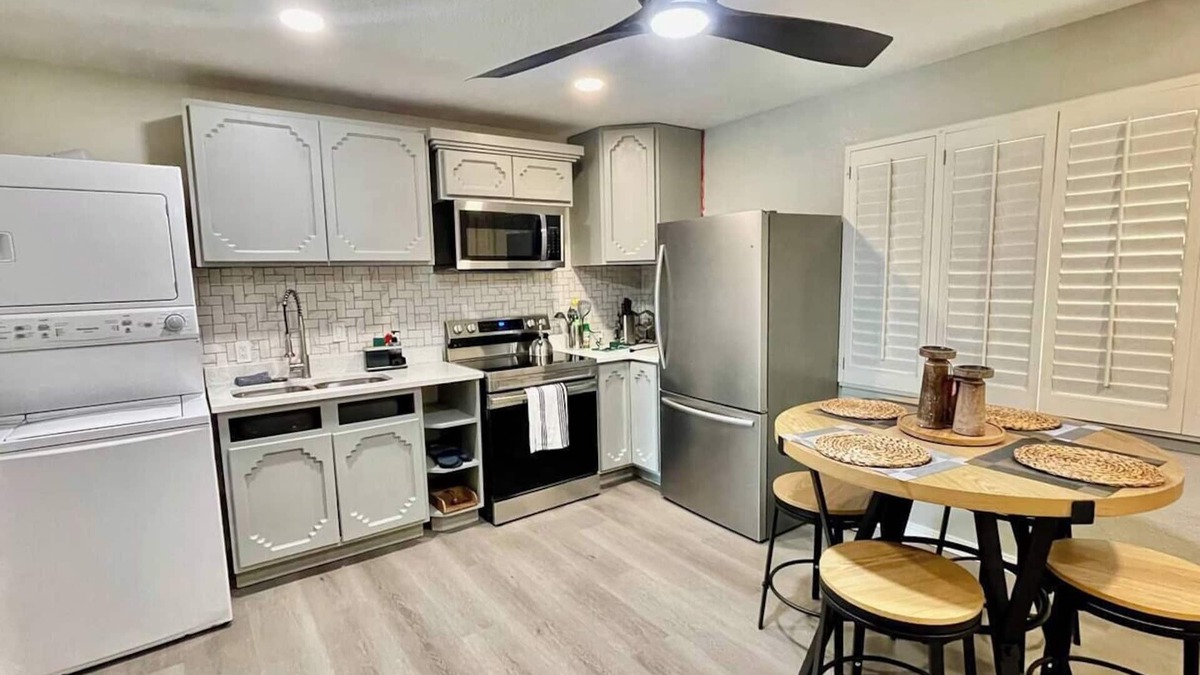 El Paso Apartment | Apartment B, Restful,Cozy, close Sunland Park Mall