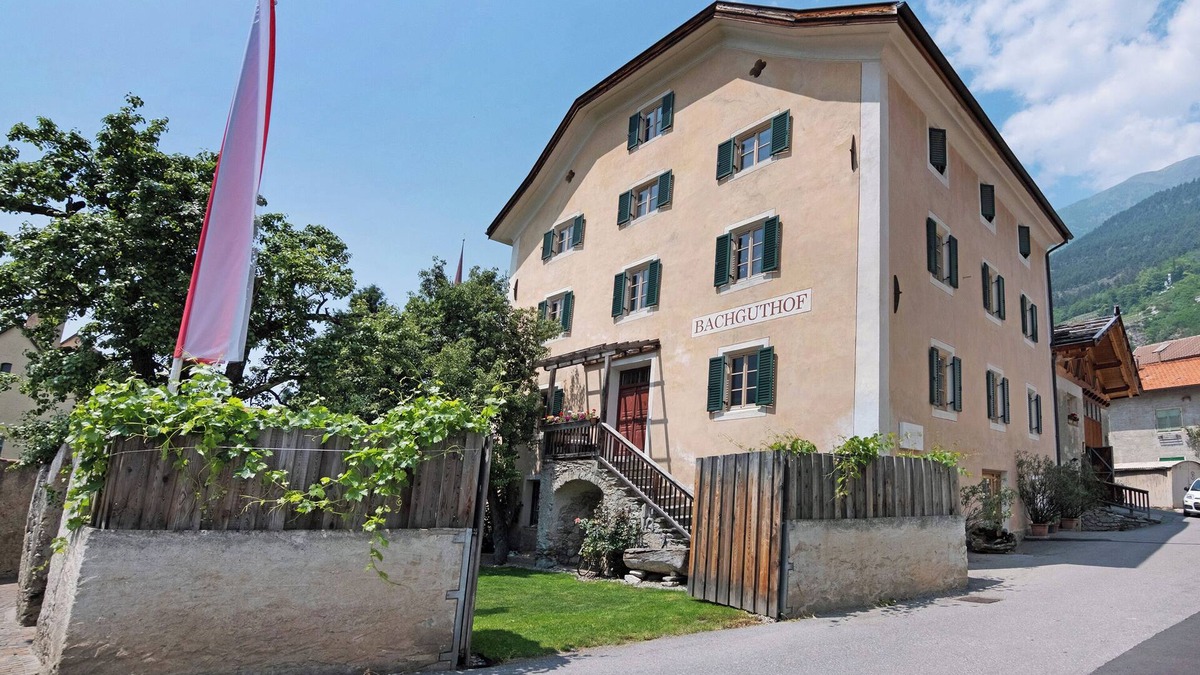 Silandro Apartment | Apartment 'Bachguthof' with Mountain View, Shared Garden and Balcony