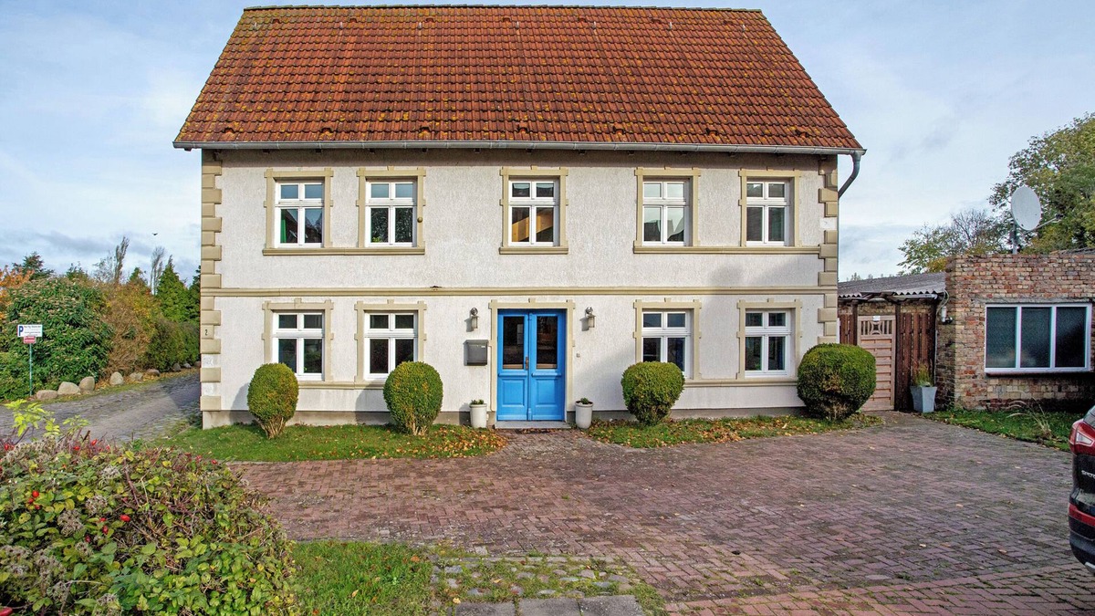 Wiek Apartment | Apartment 'Bäckerhus - Ferienwohnung 2' with Private Terrace, Shared Garden and Wi-Fi