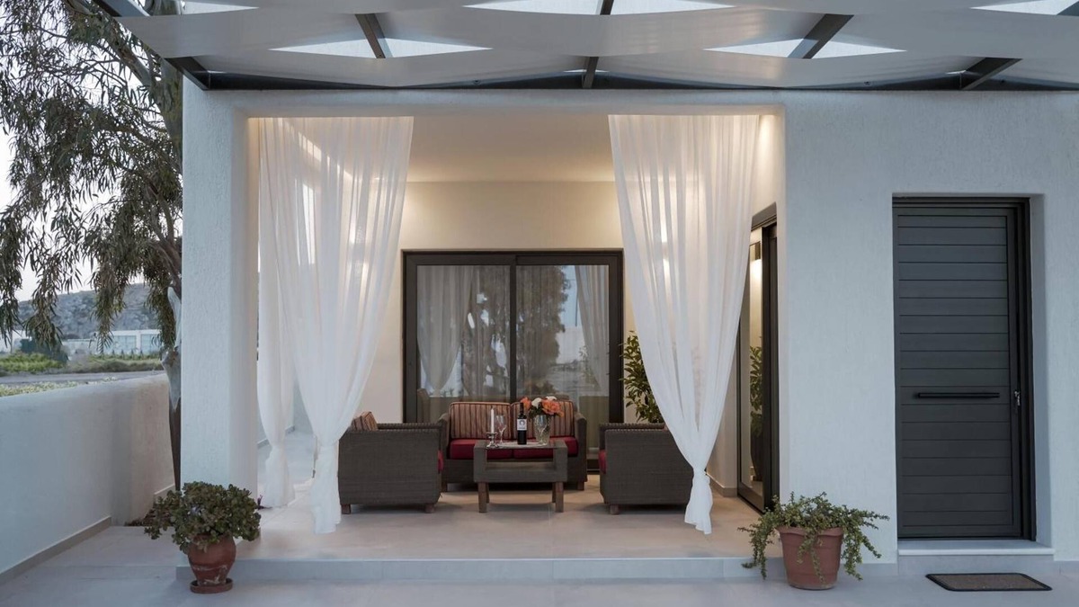 Agios Georgios House | Apartment 'Basilica Kalavria' with Sea View, Wi-Fi and Air Conditioning