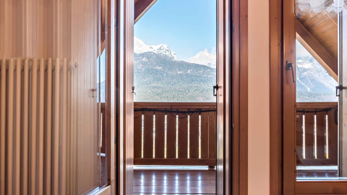Andalo Apartment | Apartment "Bazzanella 4" with Balcony and Mountain View