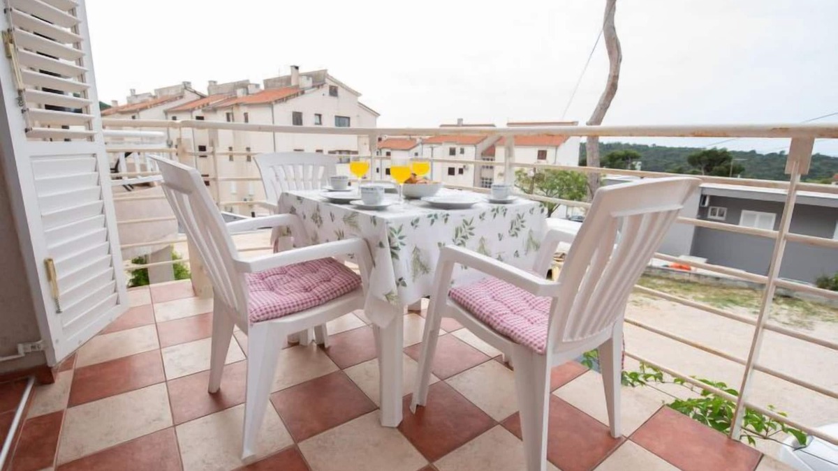Vrpolje Apartment | Apartment Bencun by Interhome