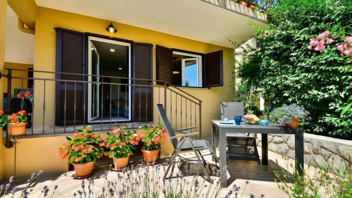 Pobri Apartment | Apartment Beni by Interhome