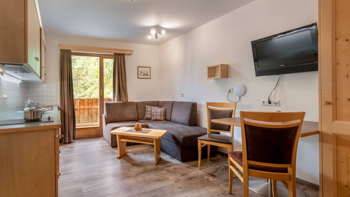 Burgusio Apartment | Apartment 'Bergkamerad 2' with Mountain View, Shared Terrace and Wi-Fi