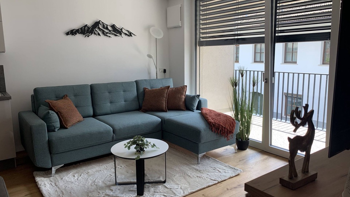 Vipiteno Apartment | Apartment 'Bergzeit' with Balcony and Wi-Fi