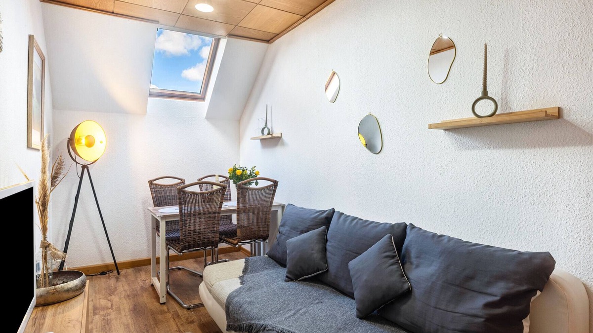 Korbach Apartment | Apartment 'Beti' with Private Garden and Wi-Fi