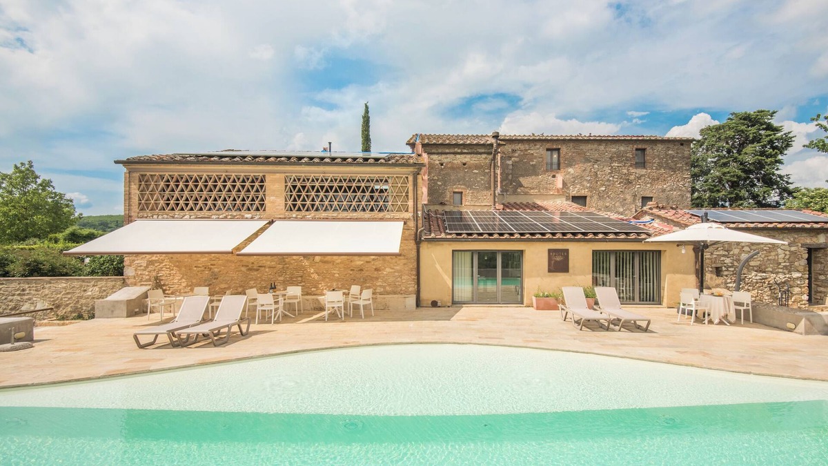 La Cetina Apartment | Apartment 'Brotes Appartamento Ciliegio' with Shared Pool, Wi-Fi and Air Conditioning
