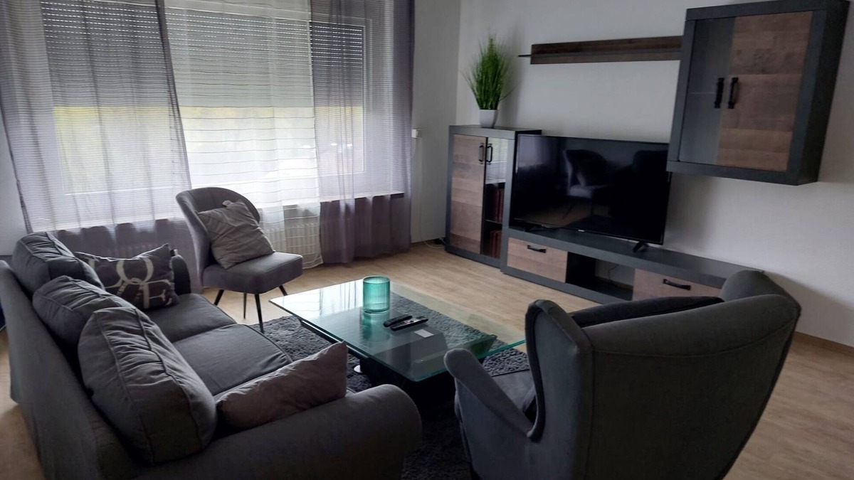 Bruchkoebel Apartment | Apartment 'Bruchköbel Auch Für Monteure' with Balcony and Wi-Fi